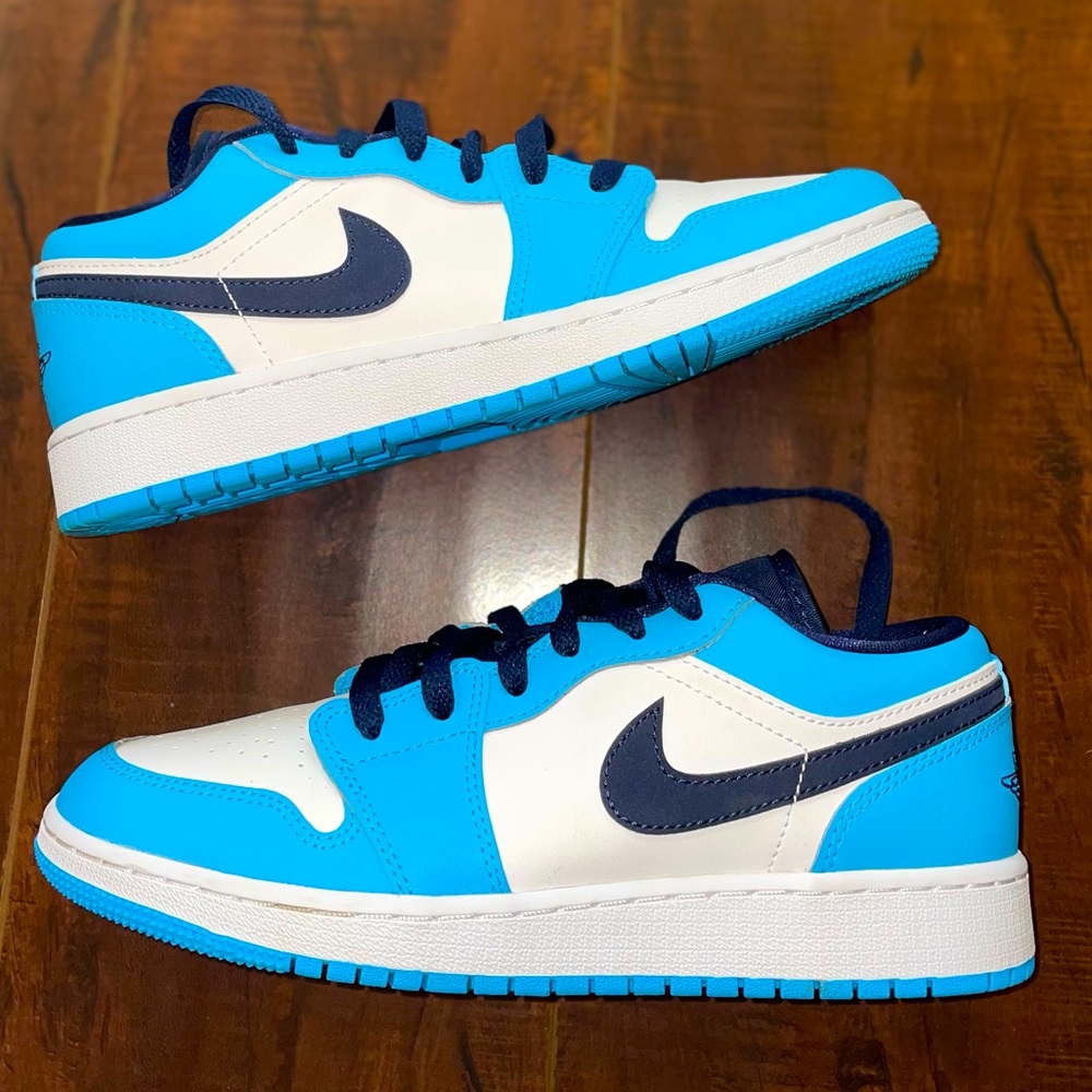 Nike Air Jordan 1 Low UNC White Powder Blue Obsidian